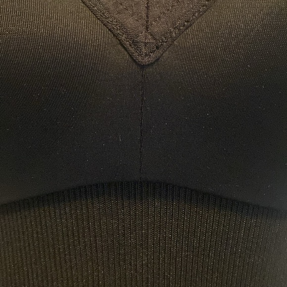 Warner’s Black 36B Bra Invisible Wire Free Won’t Show Under Tees NWT - Picture 3 of 12